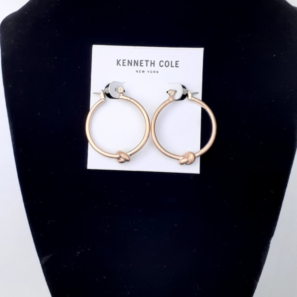 Kenneth cole earring